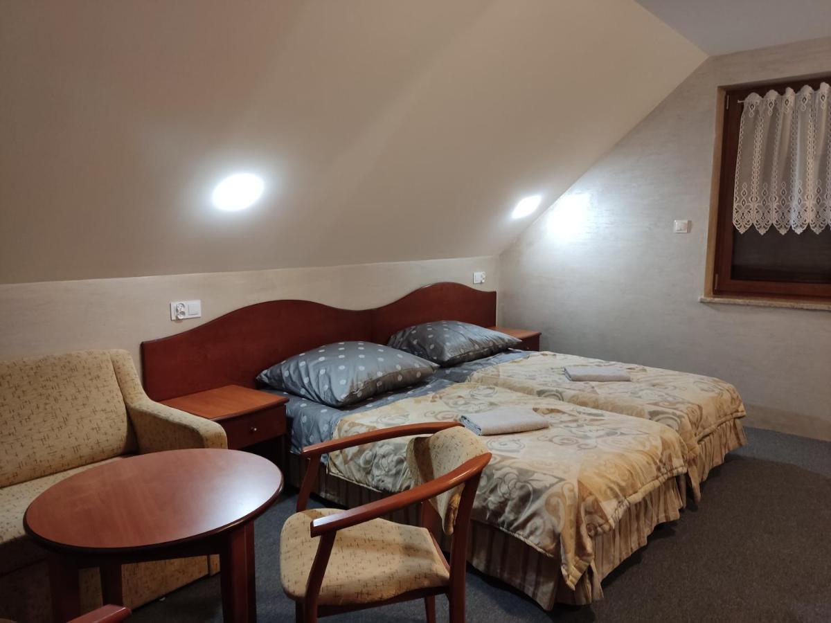 Agroturystyka Kameralna93 Ochaby Экстерьер фото